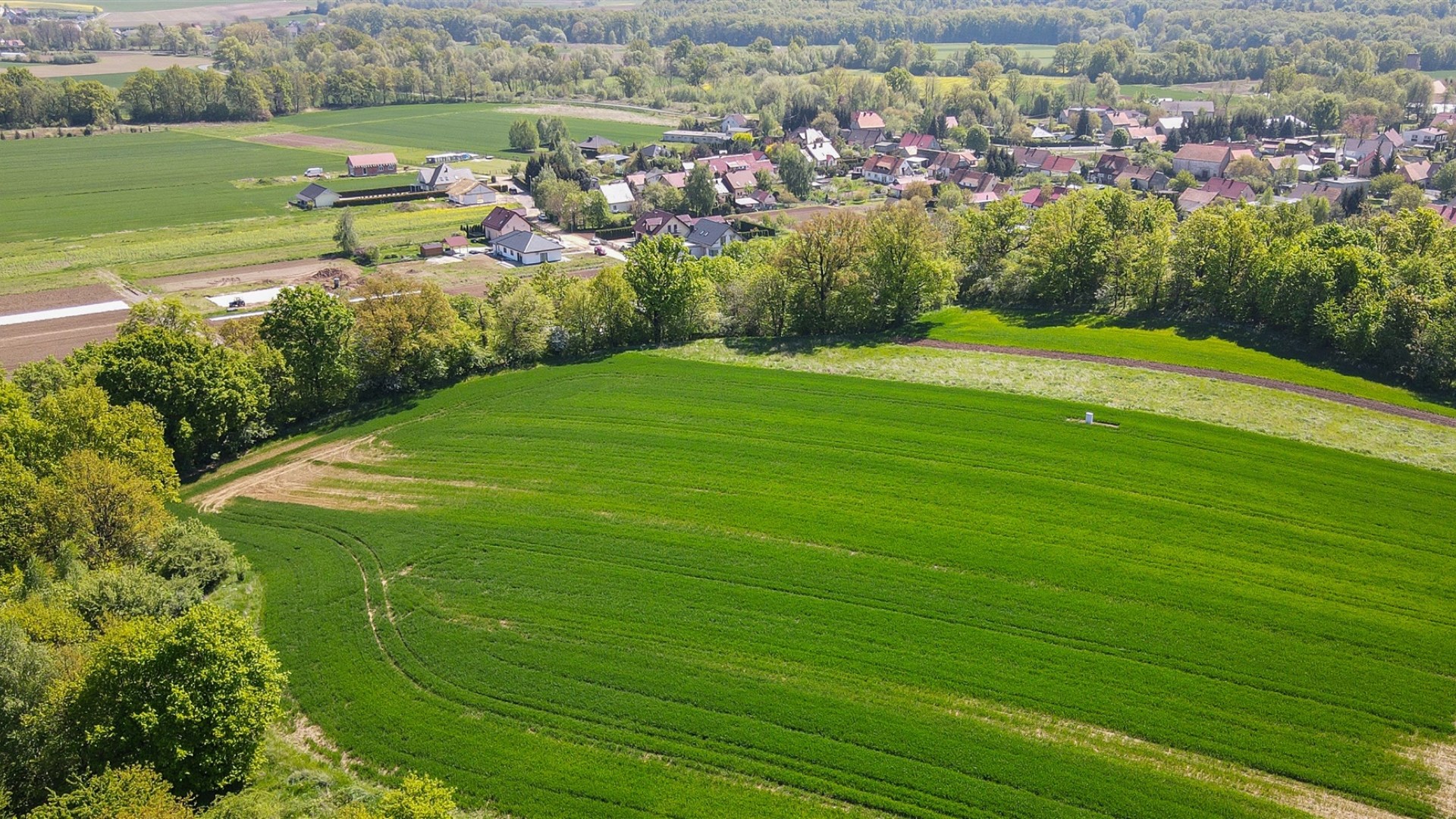 Działka na sprzedaż